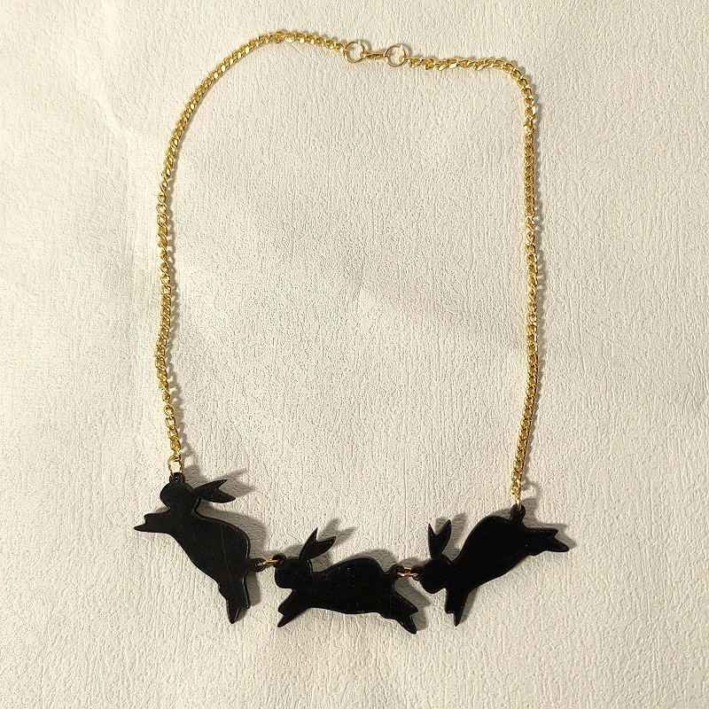 KUGUYS Black White Little Rabbit Acrylic Pendants Necklace for Women Fashion Animal Jewelry Gold Color Link Chain Girls Gift