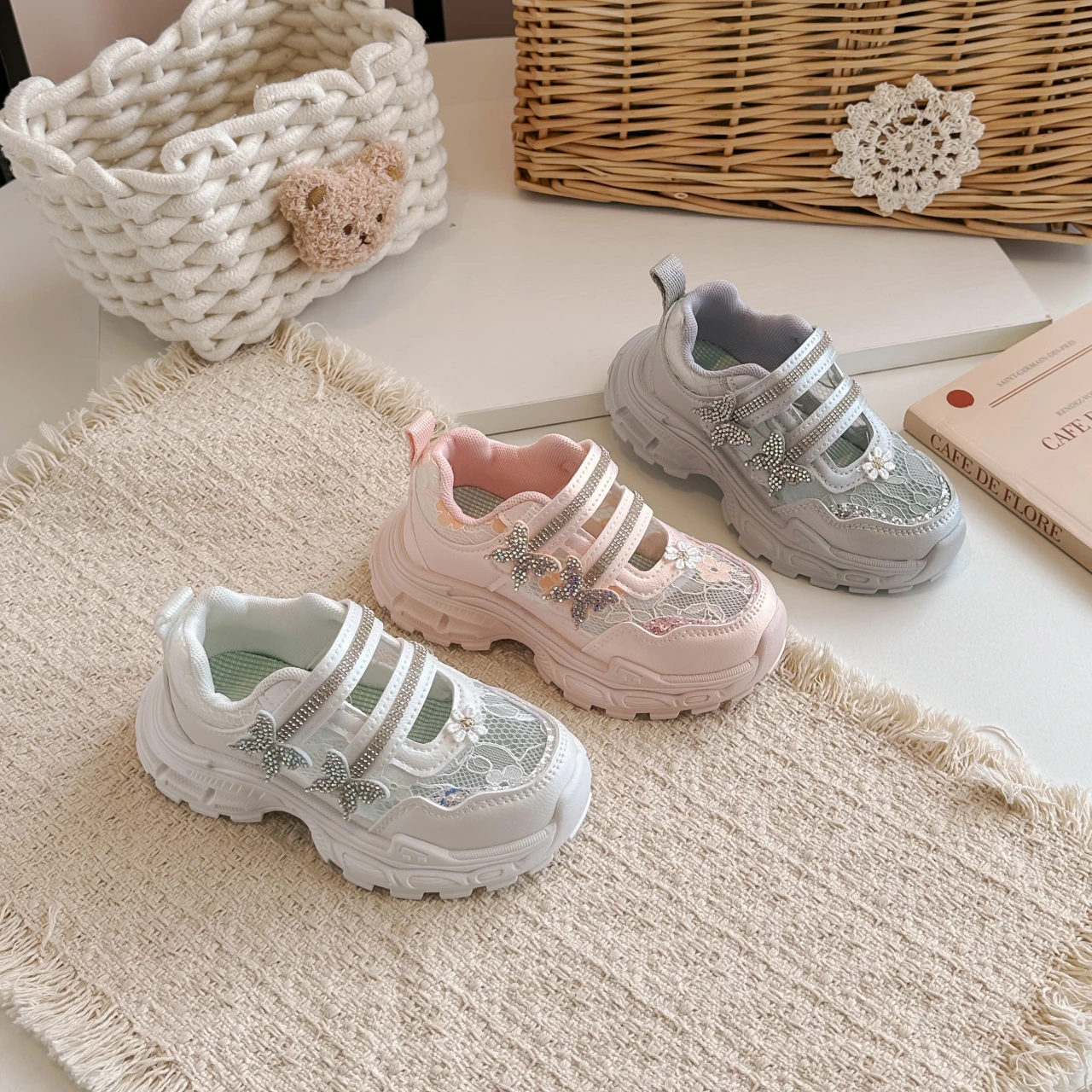 

Little Girls Platform Open Sneakers with Shiny Butterfly 2026 New Summer Kid Sporty Casual Sneakers Soft Sole Comfort Daily Wear