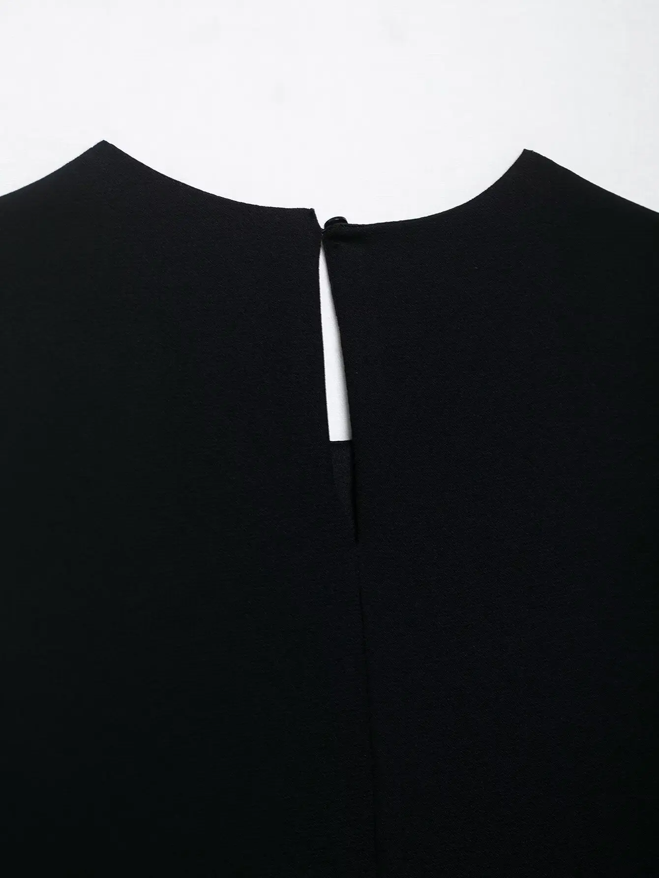 Top senza maniche di nuova moda da donna Nero O-Collo posteriore scava fuori monopetto femminile estivo Casual Chic Top corti