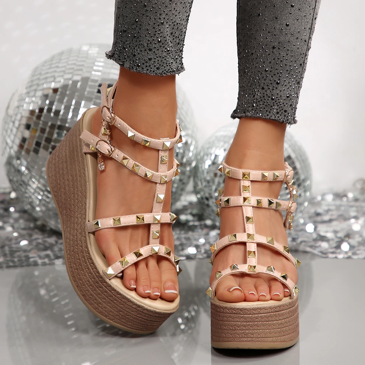 

Новые летние удобные повседневные сандалии на танкетке с круглым носком, модные и сексуальные банкетные сандалии больших размеров на высоком каблуке для женщин