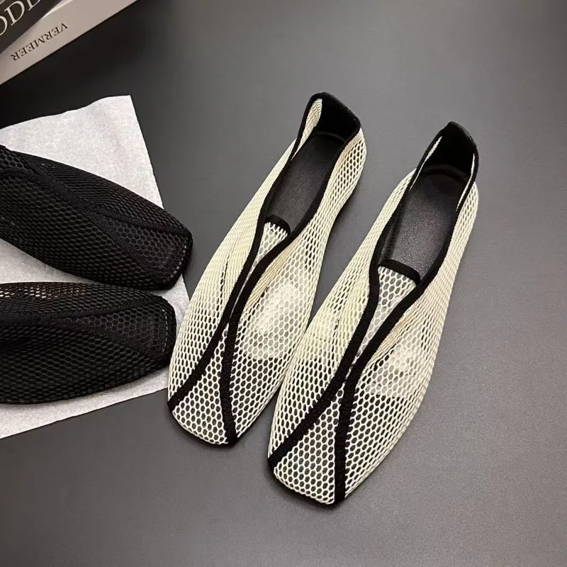 2026 Hollowed-out Mesh Sandals for Women - Summer One-Piece Square-Toe Flat Mary Jane Sandals