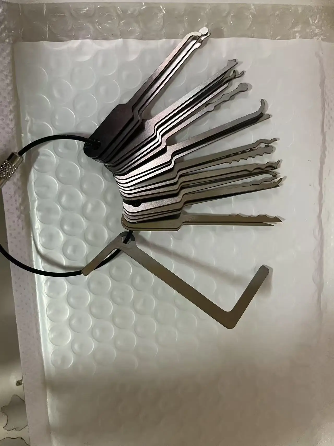 22IN1 مجموعة كاملة من المفتاح العالمي أداة مناسبة أداة محمولة لفتح الأبواب تستخدم فتح الأبواب عند منسى المفاتيح #1