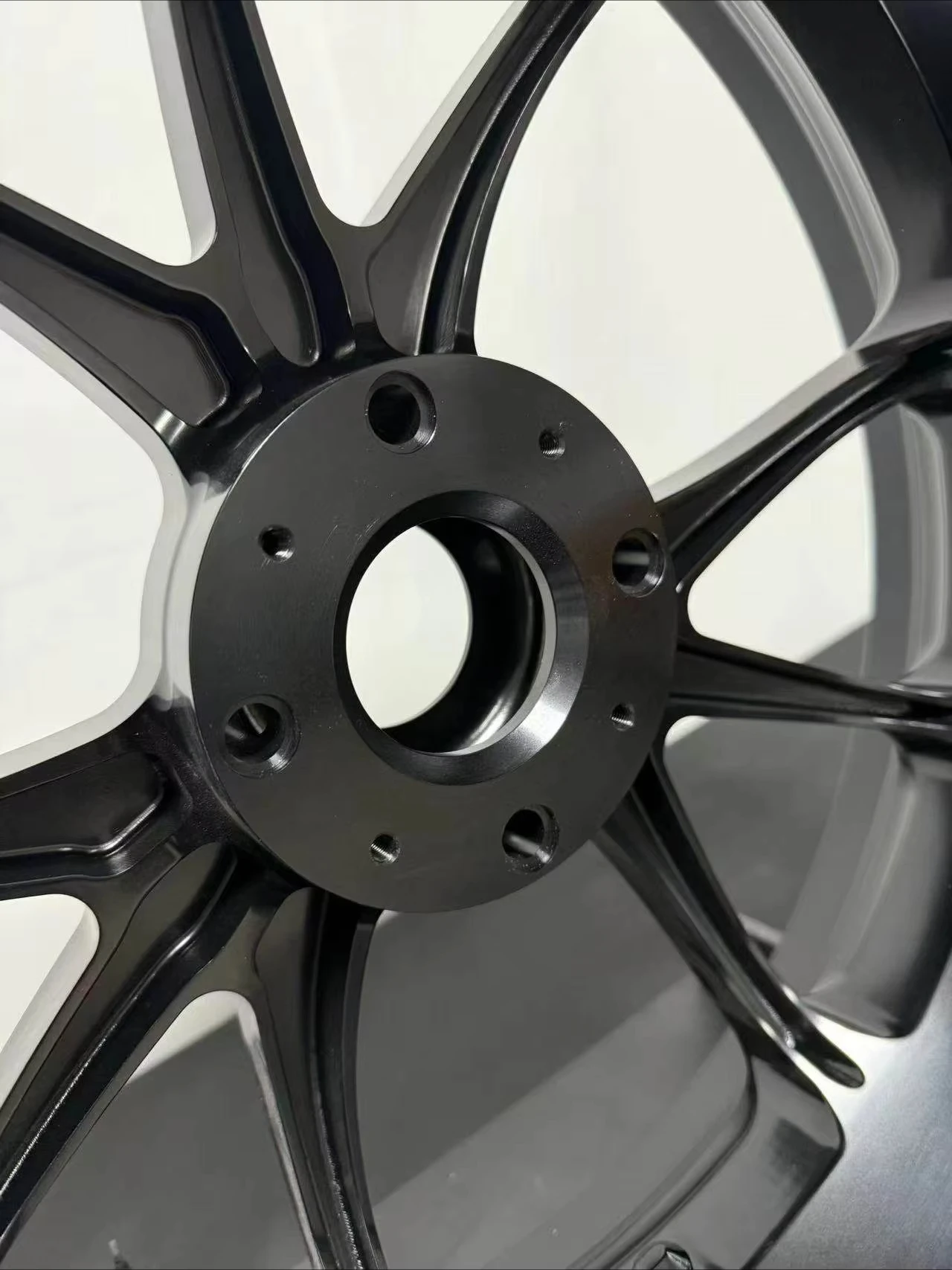 CNC Aluminum Alloy T6 Customized Accept Lightweight Supplier High Quality Modified Forged PANIGALE V4 Hub Wheels 6