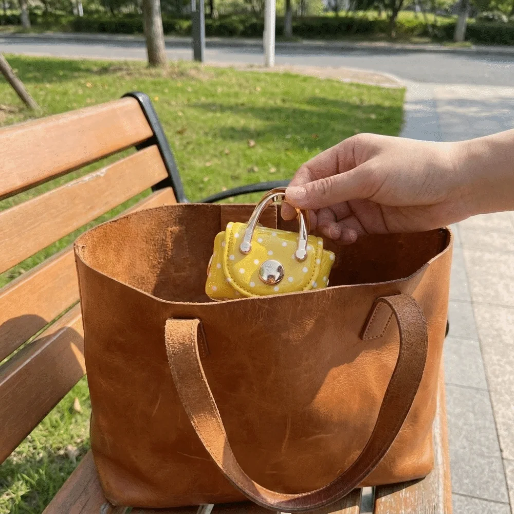 New Vintage Style Polka Dot Coin Purse Macaron Color Lightweigh Mini Wallet Portable Versatile Bag Pendant Charm Women