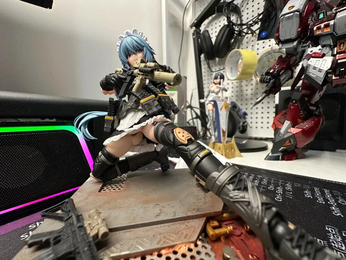 

Tokiwa Kazune 1/12 Cybertronic Combat Maid Pre Painted Tactical Figure with 360° Articulation Swapable Weapon Set