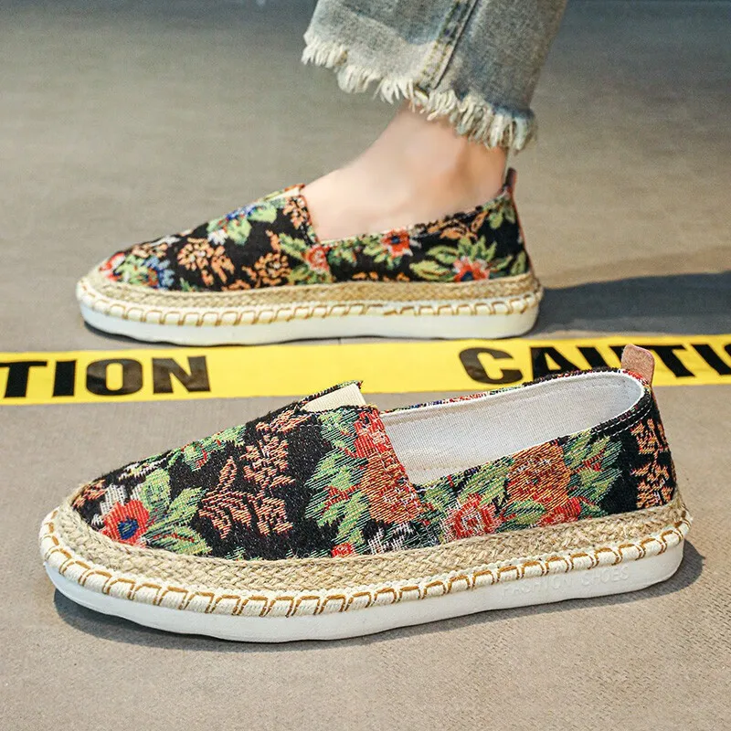 Spring Shoes for Men Canvas Casual Shoes Trend Flowers Print Slip-on Loafers Cool Flat Fisherman Shoes