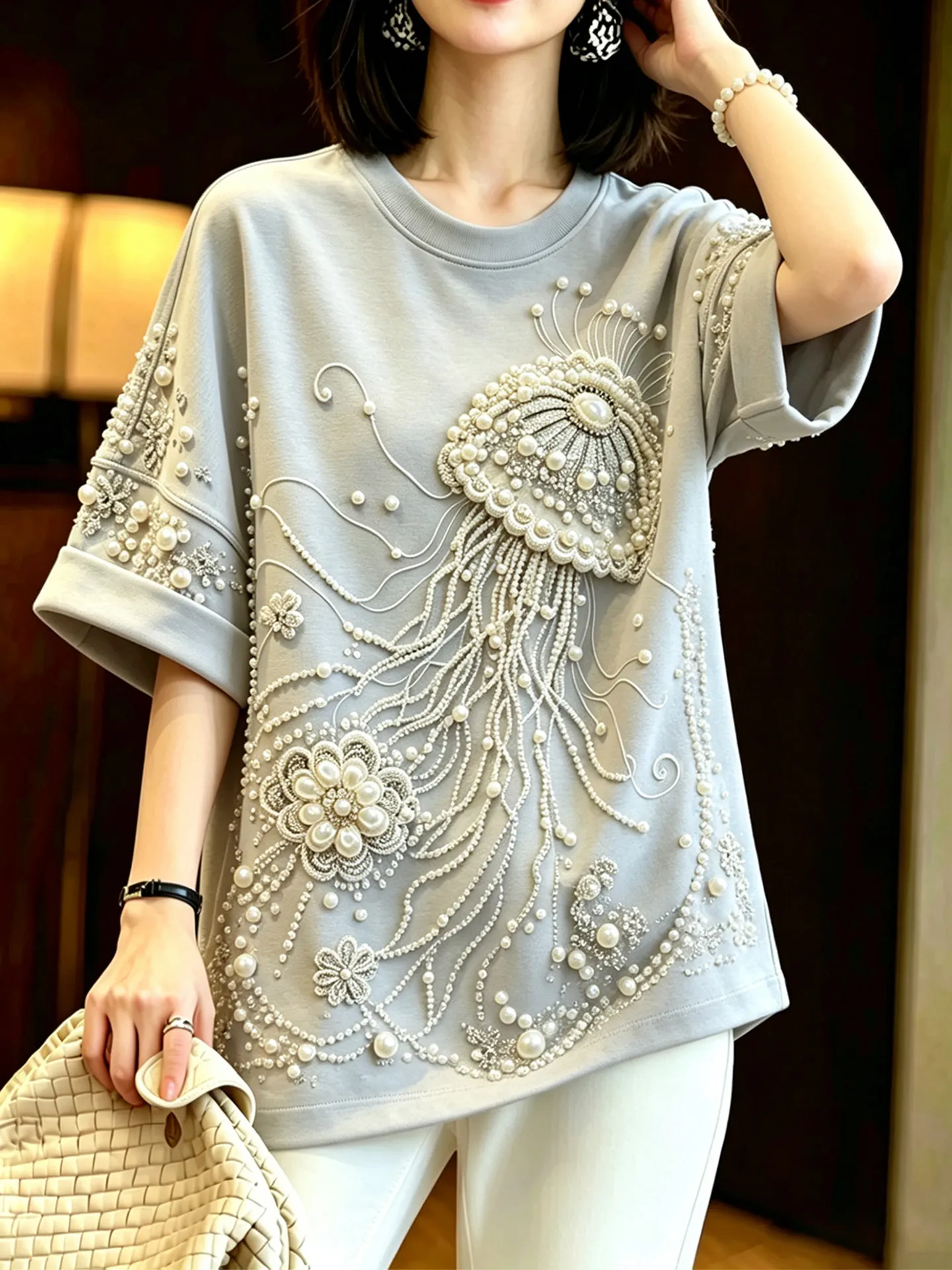 High Quality Oversize Women T-shirt Luxury Pearl Beading All-match Round Neck Pullover Top Spring Summer Gray Casual T Shirts