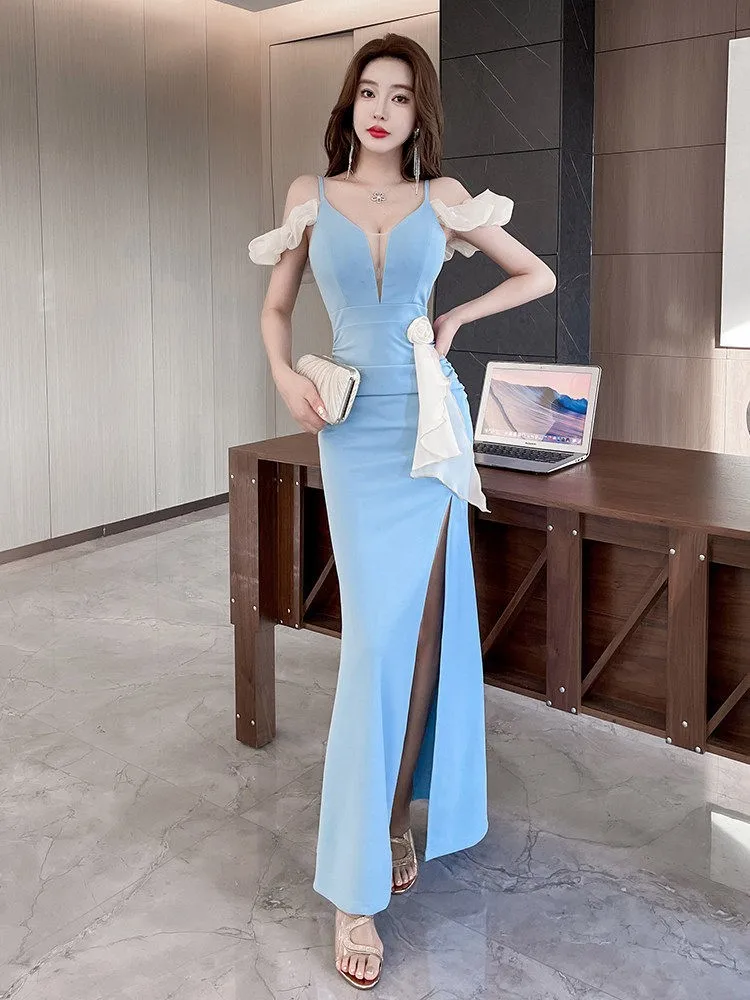 One-shoulder halter dress with a youthful and flexible working fit