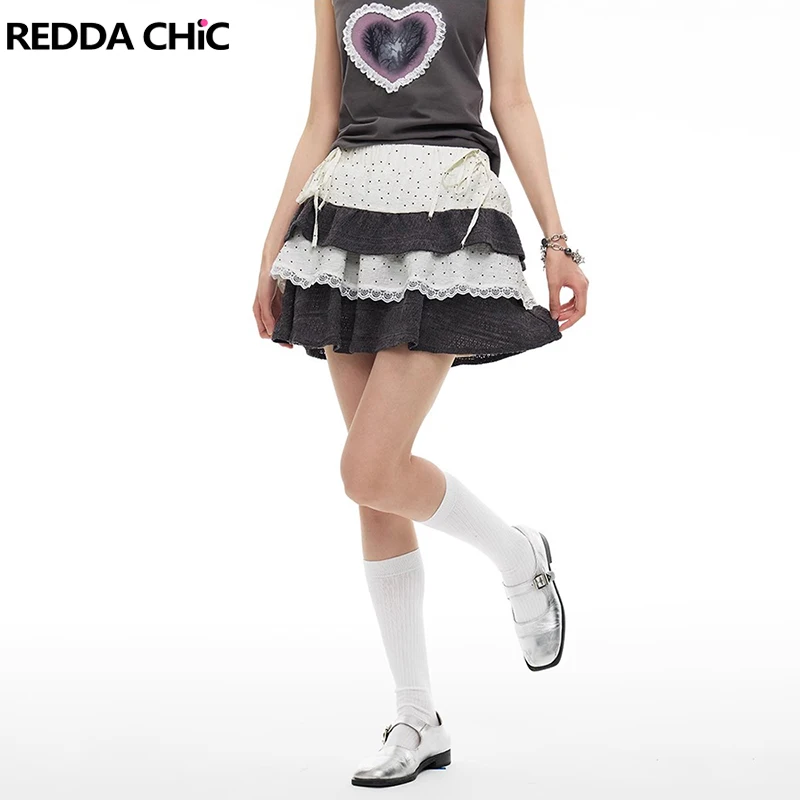 

REDDACHiC Лоскутная юбка в горошек Kawaii с бантом и эластичной резинкой на талии, кружевная отделка, контрастная мини-юбка с рюшами, винтажная женская одежда