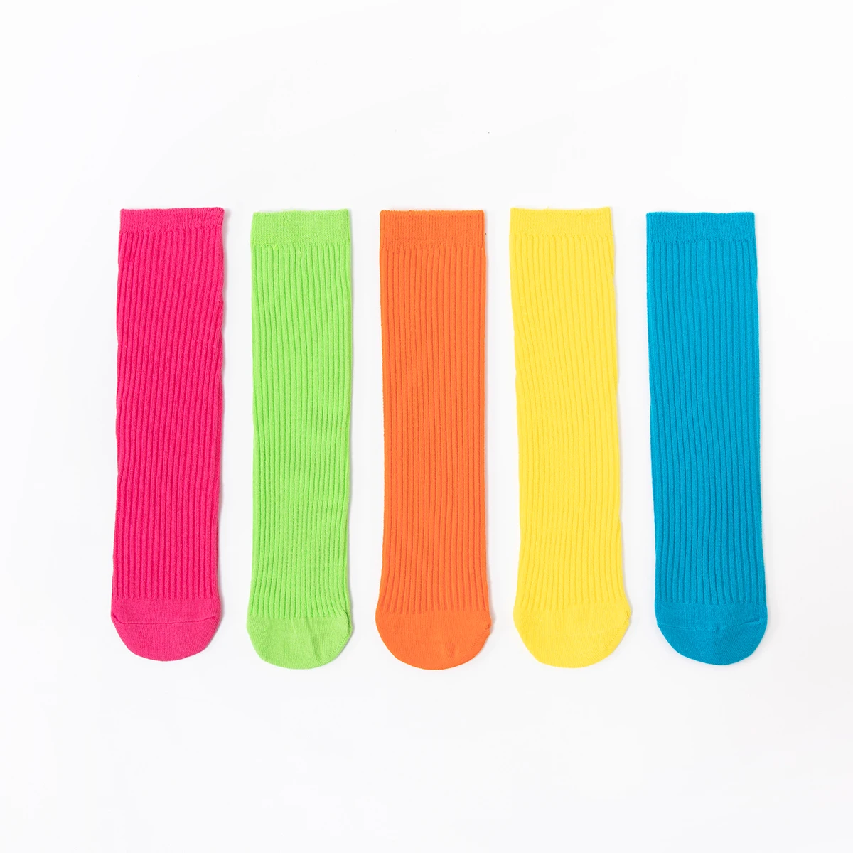 5 pairs of knee length and calf length socks for girls, which absorb sweat and prevent odor. Comfortable and versatile socks sui