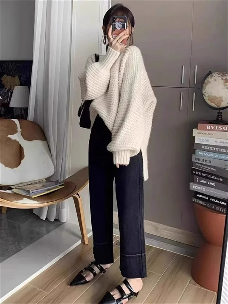 

High Waist Wide Leg Straight Cut Jeans for Women in Grey And Black plus Size Slimming Ankle Length Trousers for Pear Shaped Body