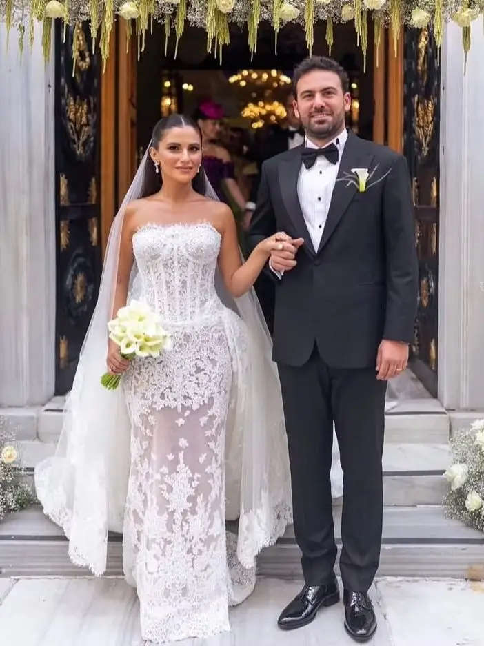 Ofherown Elegant Lace Wedding Dress Women White Strapless Mermaid Bridal Gown Sheer Floral Appliques Long Train Custom Size