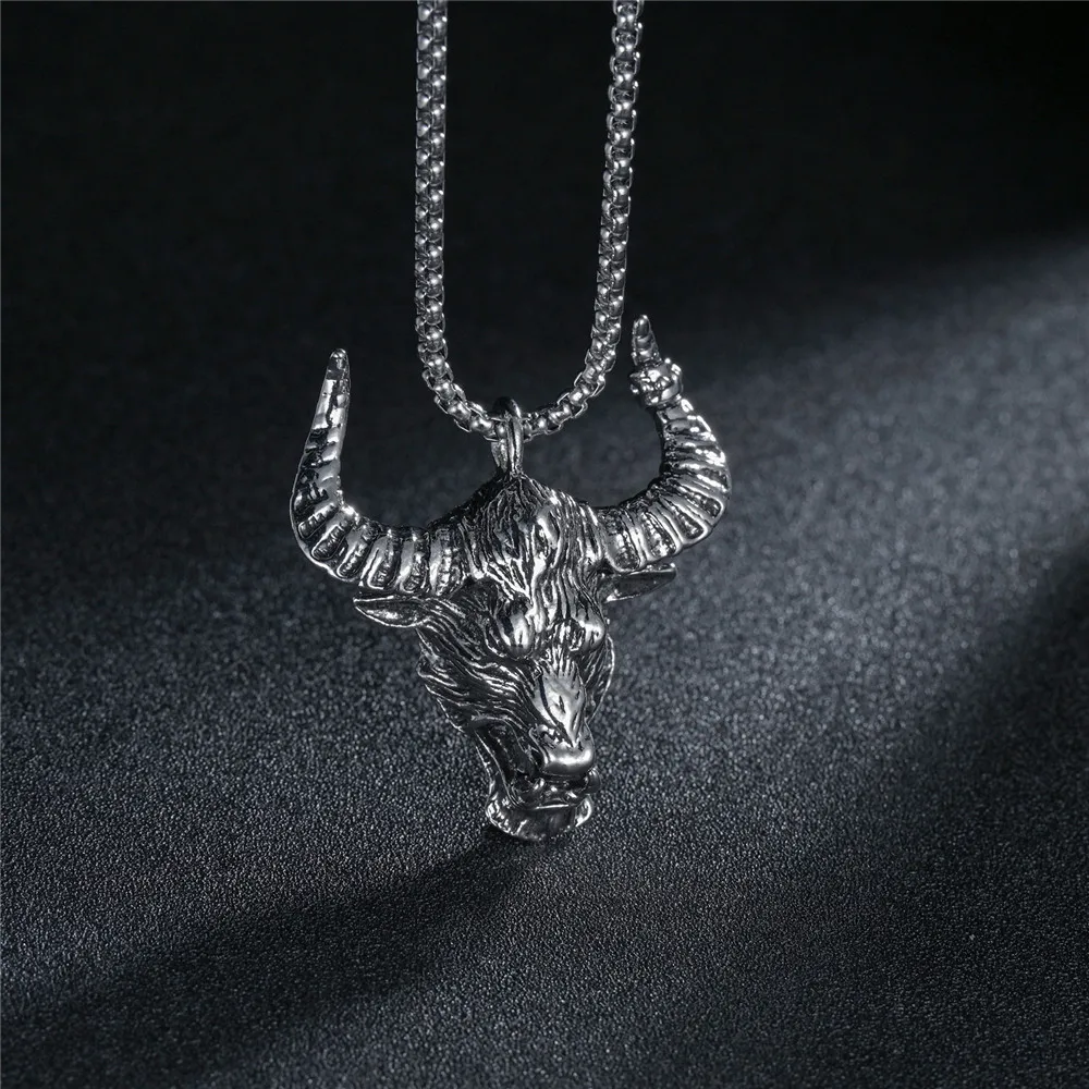 Punk Bull Buffalo Skull Pendant Necklace For Cool Men Women Stainless Steel Long Chain Necklace Party Gift Hip Hop Jewelry