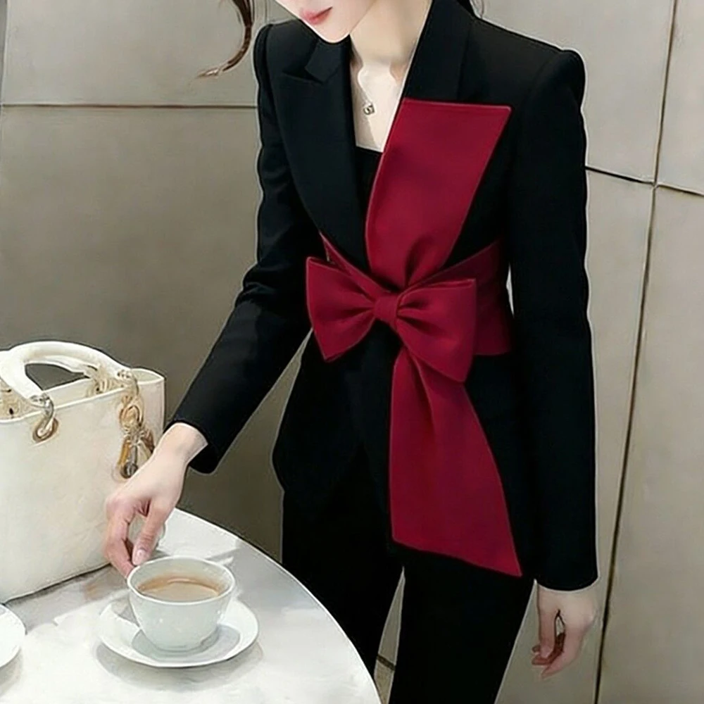 Black spliced blazer 2026 early spring new important occasion unique beautiful temperament celebrity waist top