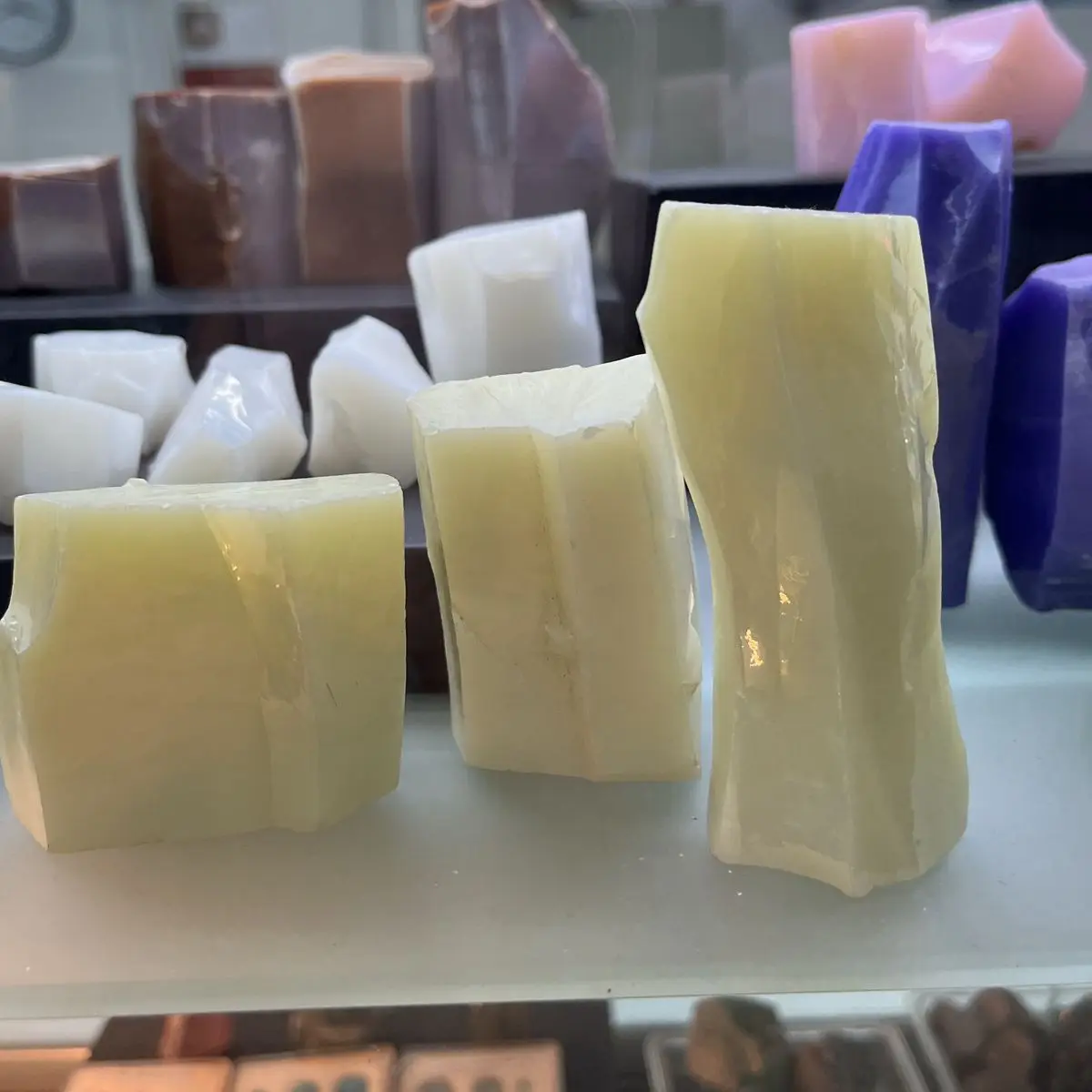 

0.5-1kg/Lot Hot Sale Milky CZ Cubic Zirconia Zirconia Rough Material