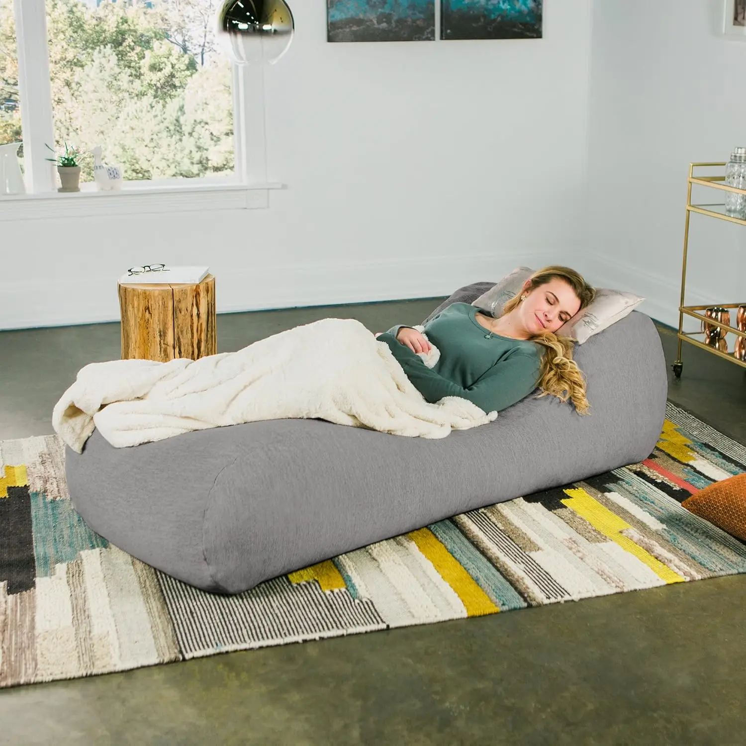 كرسي استرخاء من الفوم بين باج - شانيل فاخر، رمادي