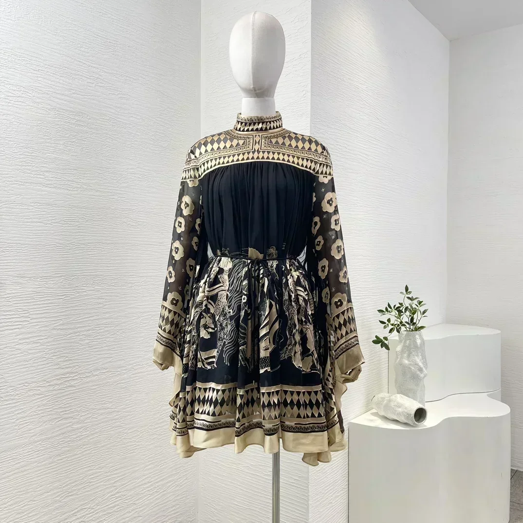 

Cotton Silk 2024 Autumn High Quality New Holiday Collection Black Illustration Print Long Sleeve Stand Collar Women Mini Dress