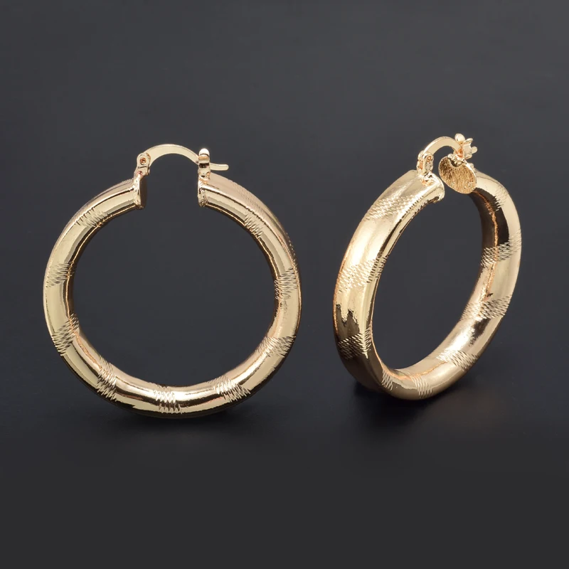 Trendy 18K Gold Plated Copper Hoop Round Earrings Rock Twist Eardrop Women Fashion Accessories Wedding Party Birthday Gift