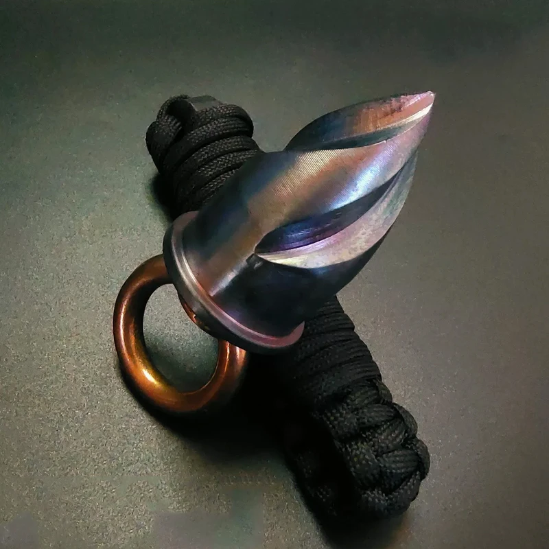 Outdoor Portable EDC Multifunctional Creative Carbon Steel Pendant Car Emergency Window Breaking Tool
