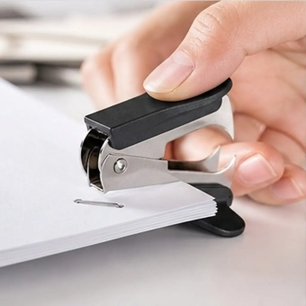3Pcs Tack Remover Tool Quiet Staple Puller Desktop Staples Ergonomic Design Smooth Office Classroom Study