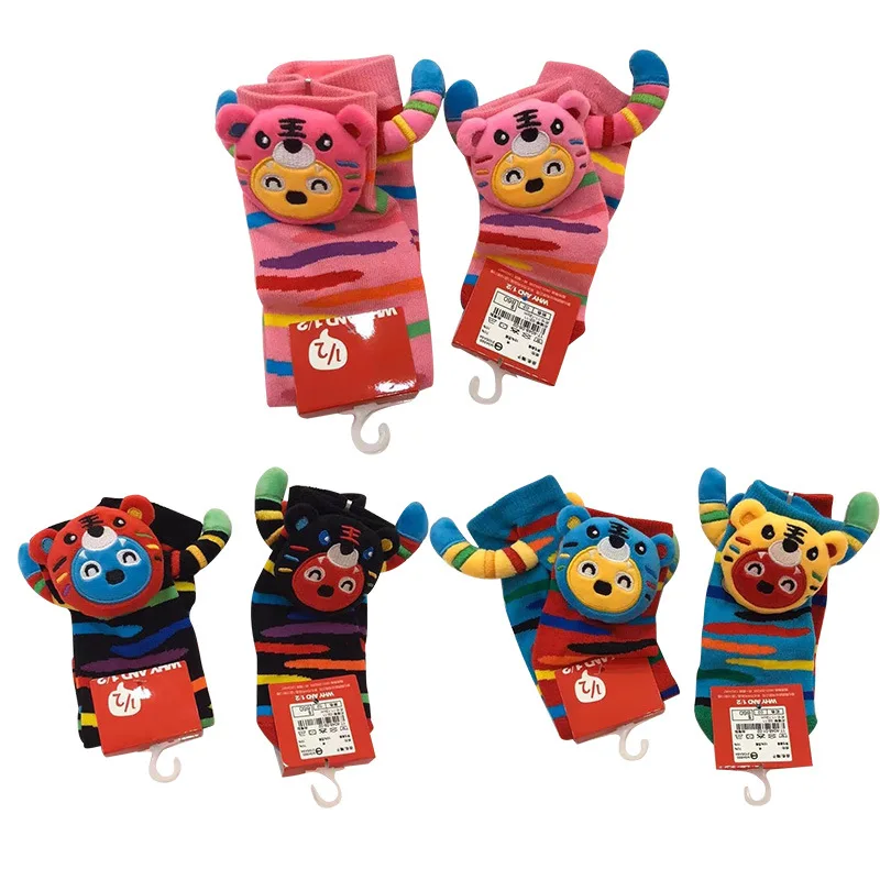 

2025 Spring Festival Summer Tide Brand High Ding Half Tiger Middle Tube Socks for Boys and Girls Combed Cotton Socks