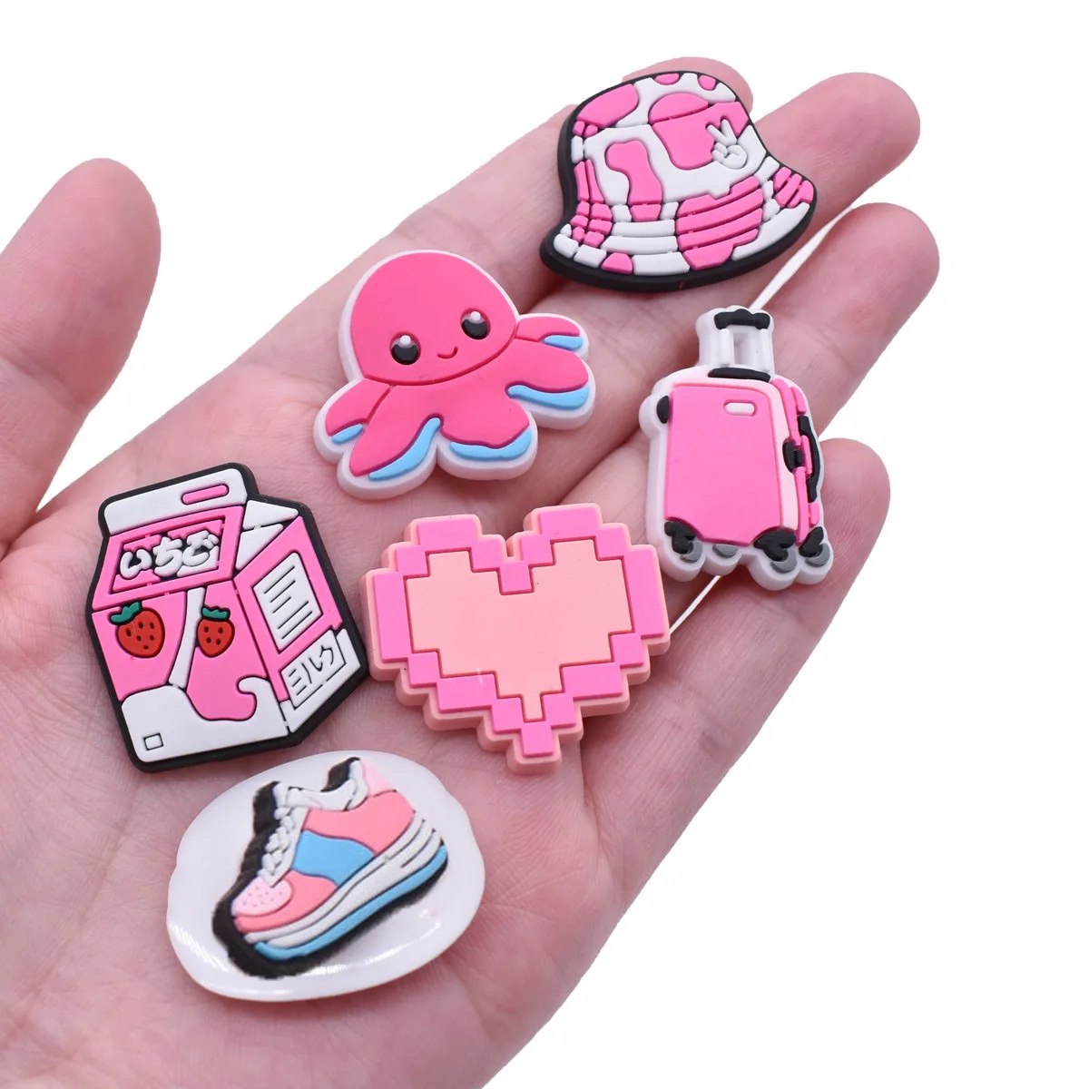 1pcs PVC Pink Shoe Charms for Crocs Accessories Girl Heart Badge Women Sandals Buckle Kids Pins Men Decoration Jeans