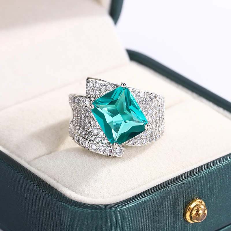 Elegant 925 Sterling Silver Ring for Women's Green Square Paraiba Zircon Ring Fashion Engagement Women's Ring Everyday Jewelry