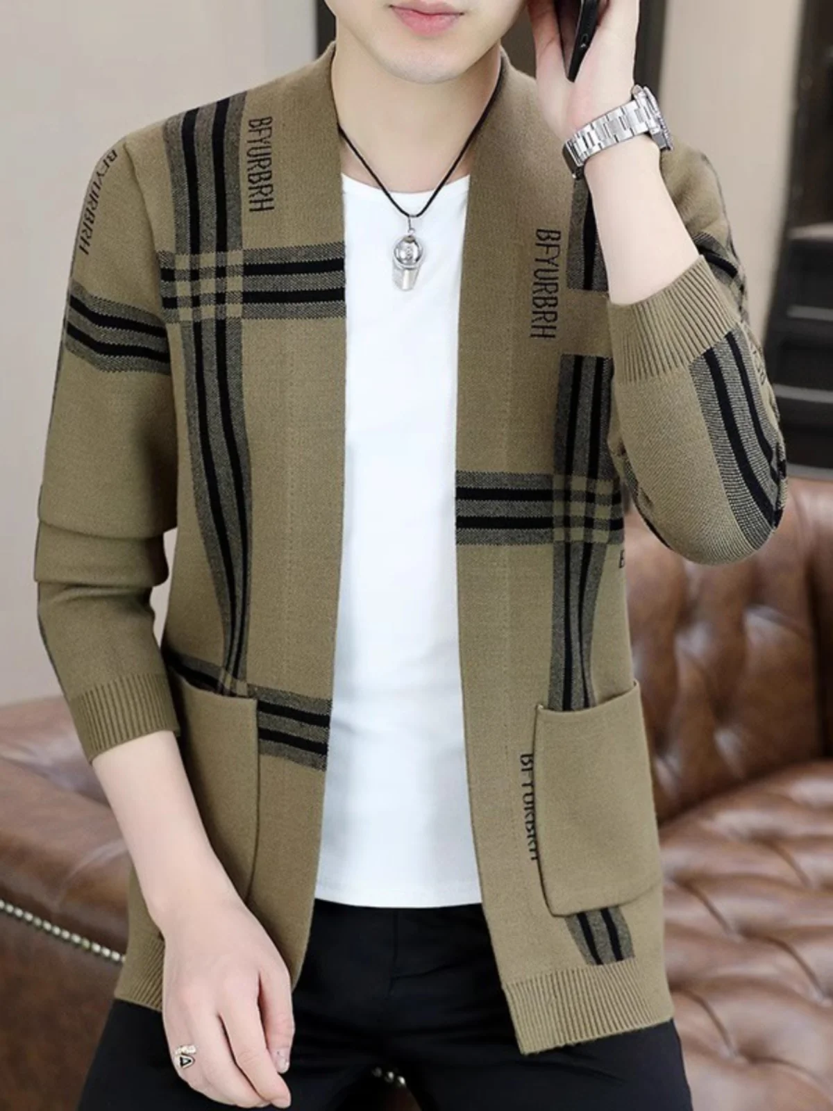 

Модный вязаный кардиган для мужчин, фланелевая куртка, весенне-осеннее шерстяное пальто, повседневное уличное пальто с V-образным вырезом, новый дизайн