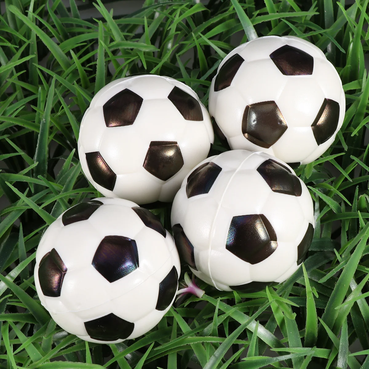 

4Pcs Mini Soccer Small Football Creative Supplies for Kids Educational Playthings Kindergarten Nursery School Funny Toys