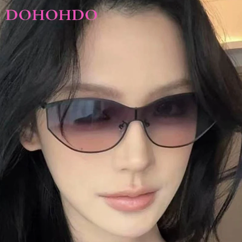 

2025 Cyberpunk New Trendy Personality Women Sunglasses Luxury Brand Hip-hop Men Sunglass Outdoor Party Street Snap Eyewear UV400