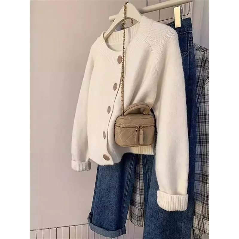

New Fashion Knitted Cardigan Jacket Women Autumn Winter High-end Chic Casual All-Match Knitted Sweater Female Ladies Tops