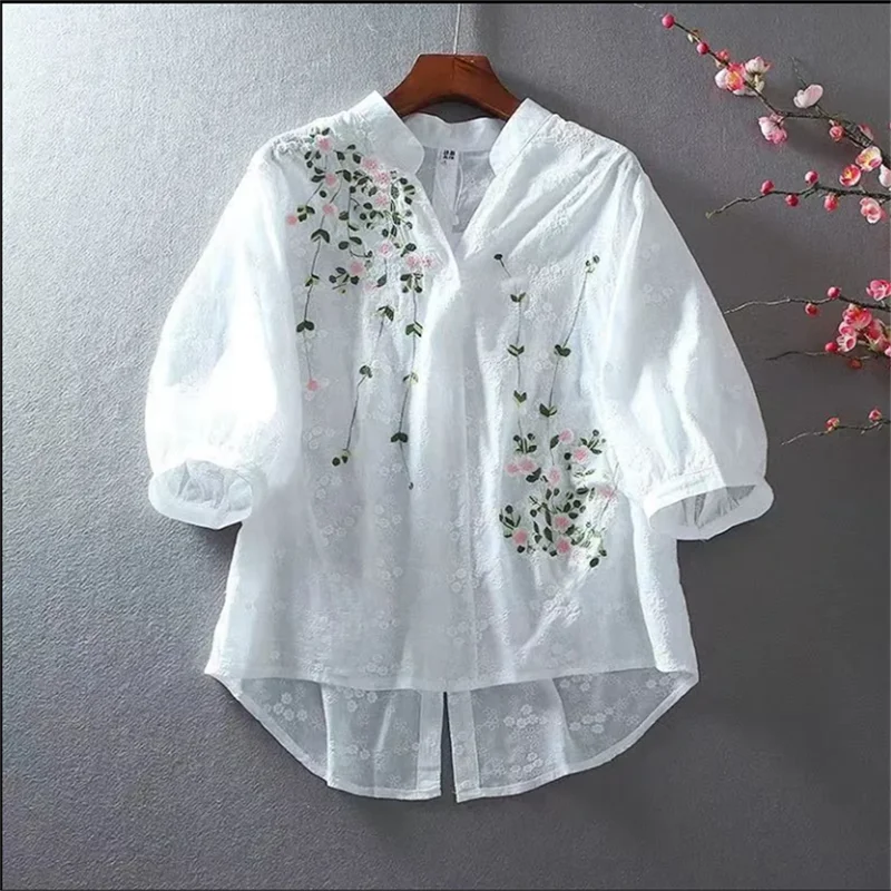 Artistic Blouses Women Shirts Thin Embroidery Tops Lace Pullover Leisure Cotton Shirts V-Neck Forking Female Shirt Retro Blous