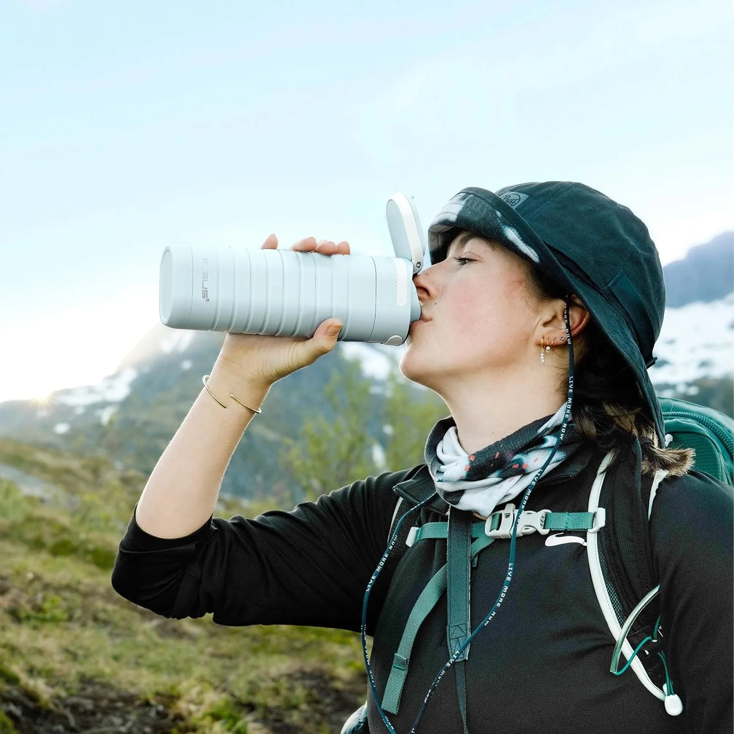 

Ideus Stainless Steel Insulated Water Bottles And Leak-Proof Portable Car Water Cups Are Suitable For Any Vehicle Model