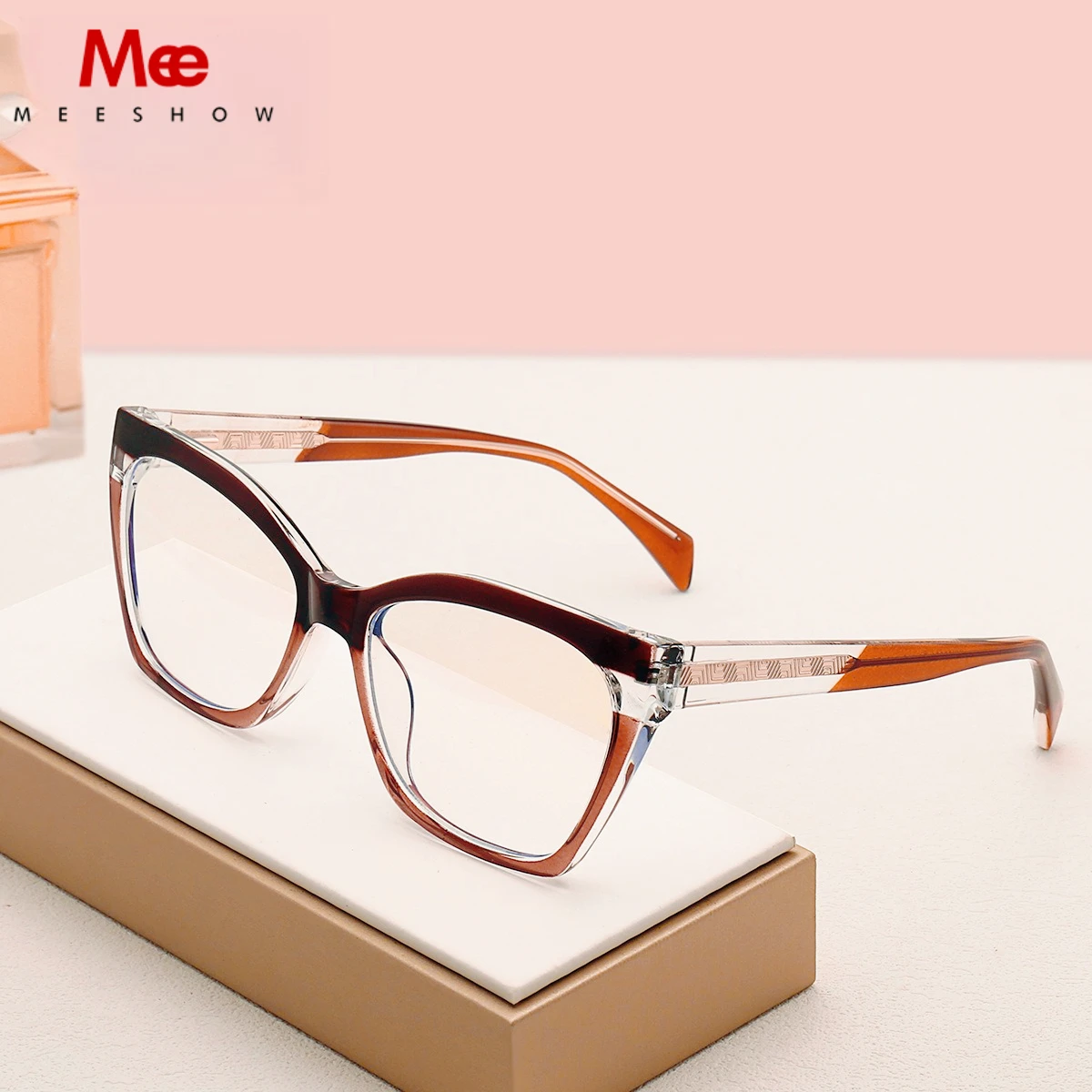 MEESHOW Trendy 2025 TR Blue Light Blocking Glasses New Reading Glasses for Women Fashion design Brazil high qulaity Reader