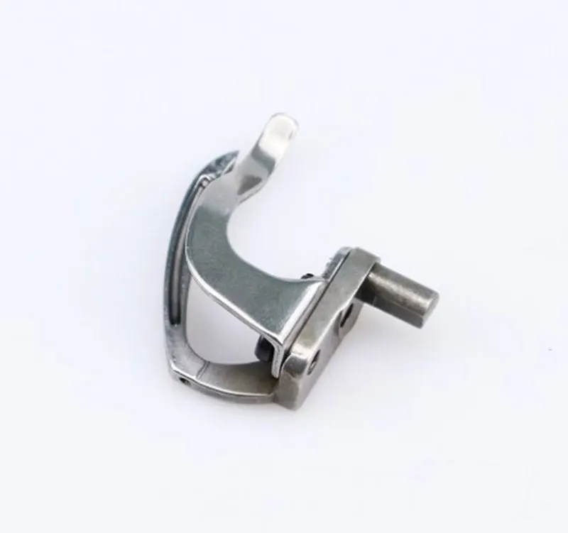 Industrial Sewing Machine Spare Parts Looper 68217 And Thread Hook 68124 For Yamato FD-62 Four Needle Six Thread Machine