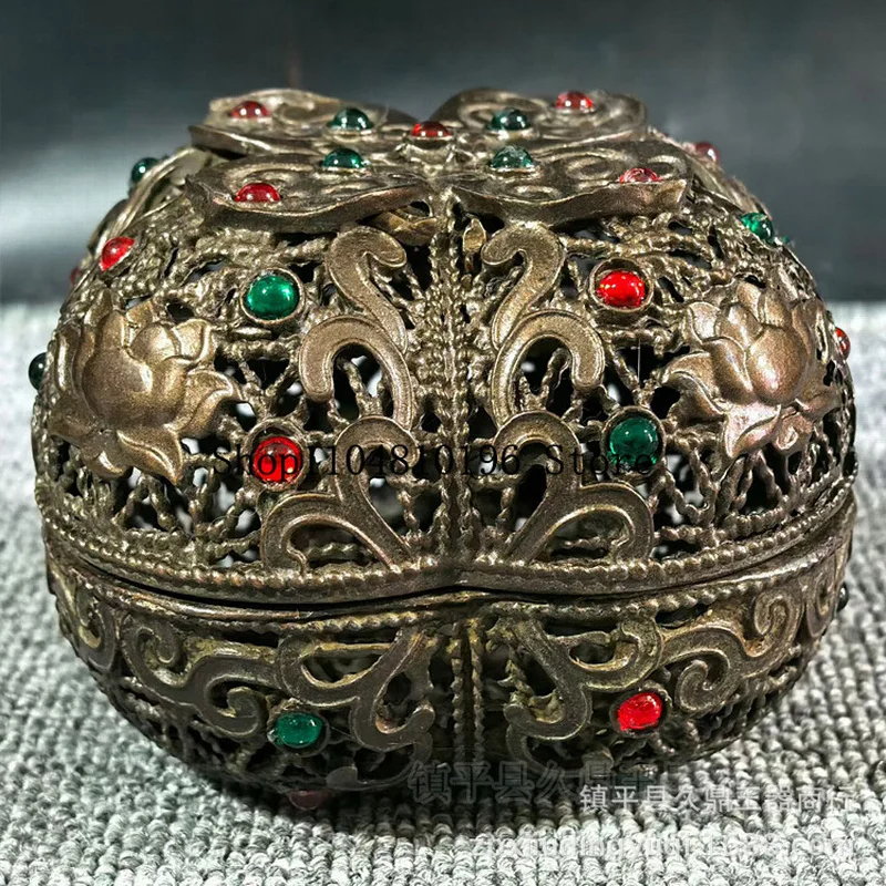 Wholesale of antique-style, court-inspired, intricately carved incense pouches, incense burners, and jewelry boxes Hollowed-out