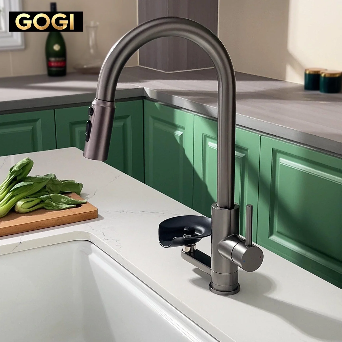 GOGI 4-in-1 Brass Pull Out Kitchen Faucet 3 Water Modes 360 Rotate Hot Cold Tap with Built-in Glass Rinser