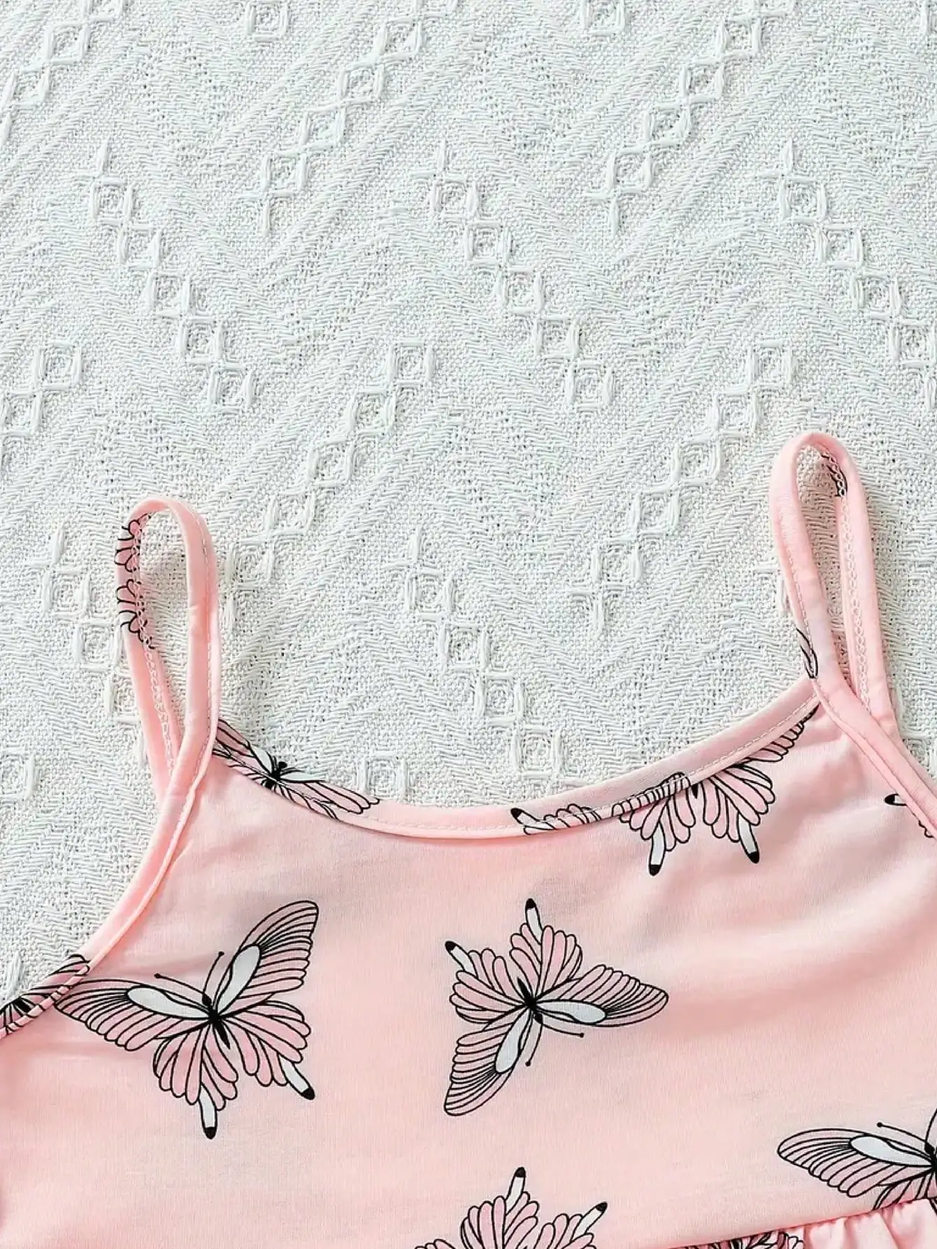 3-teiliges Set für Kinder, Mädchen, Cami-Top mit Schmetterlingsdruck, gerüschte Spitzen-Shorts, Bademantel-Set mit Gürtel, Allover-Print-Loungewear für Mädchen – Detail 7