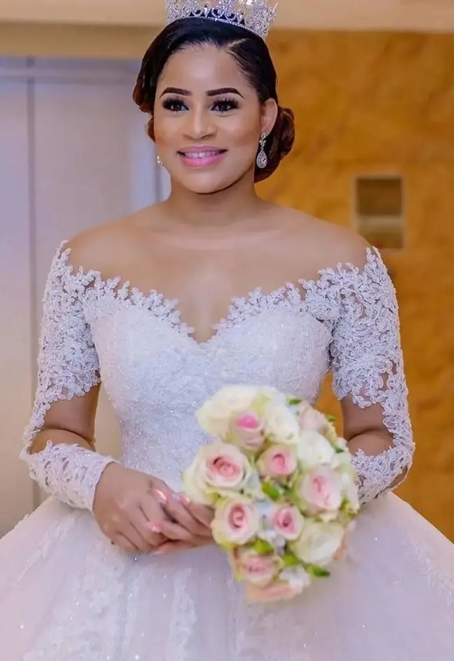 

Elegant Wedding Dress Sheer Neck Lace Appliques Sweep Train Tulle Bride Bridal Gowns Robe Mariage Vestidos De Noiva