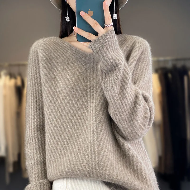 2023 Autumn Winter New Cashmere Sweater Women\'s V-Neck Pullover 100% Merino Wool Knitted Tops Fashion Korean Fit Underlay Luxury