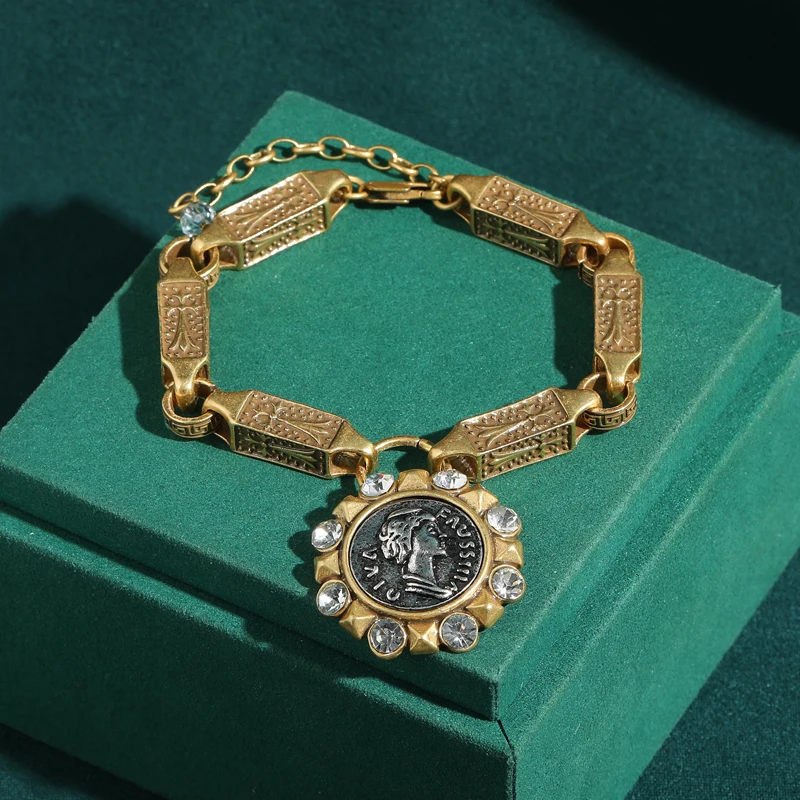 

Vintage Antique Gold Plated Coin Bracelets Portrait Head Bamboo Chain Woman Geometry Banquet Jewelry Retro Luxury Accessories