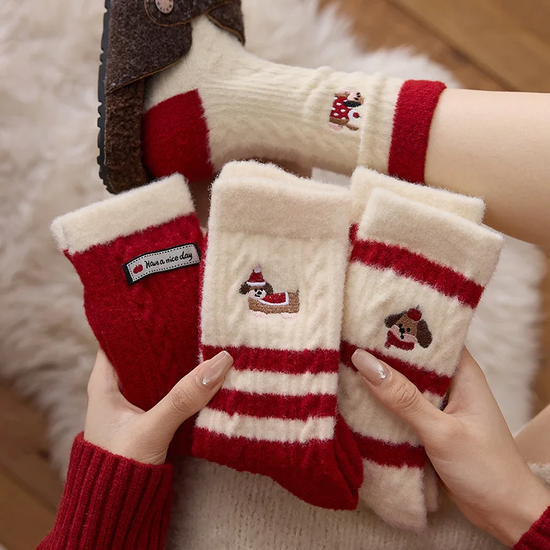 

5 Pairs 2026 White Red Velvet Socks for Women Embroidered Winter Thick Warm Cute Home Sleeping Socks Set Cute Cheap Grip Socks