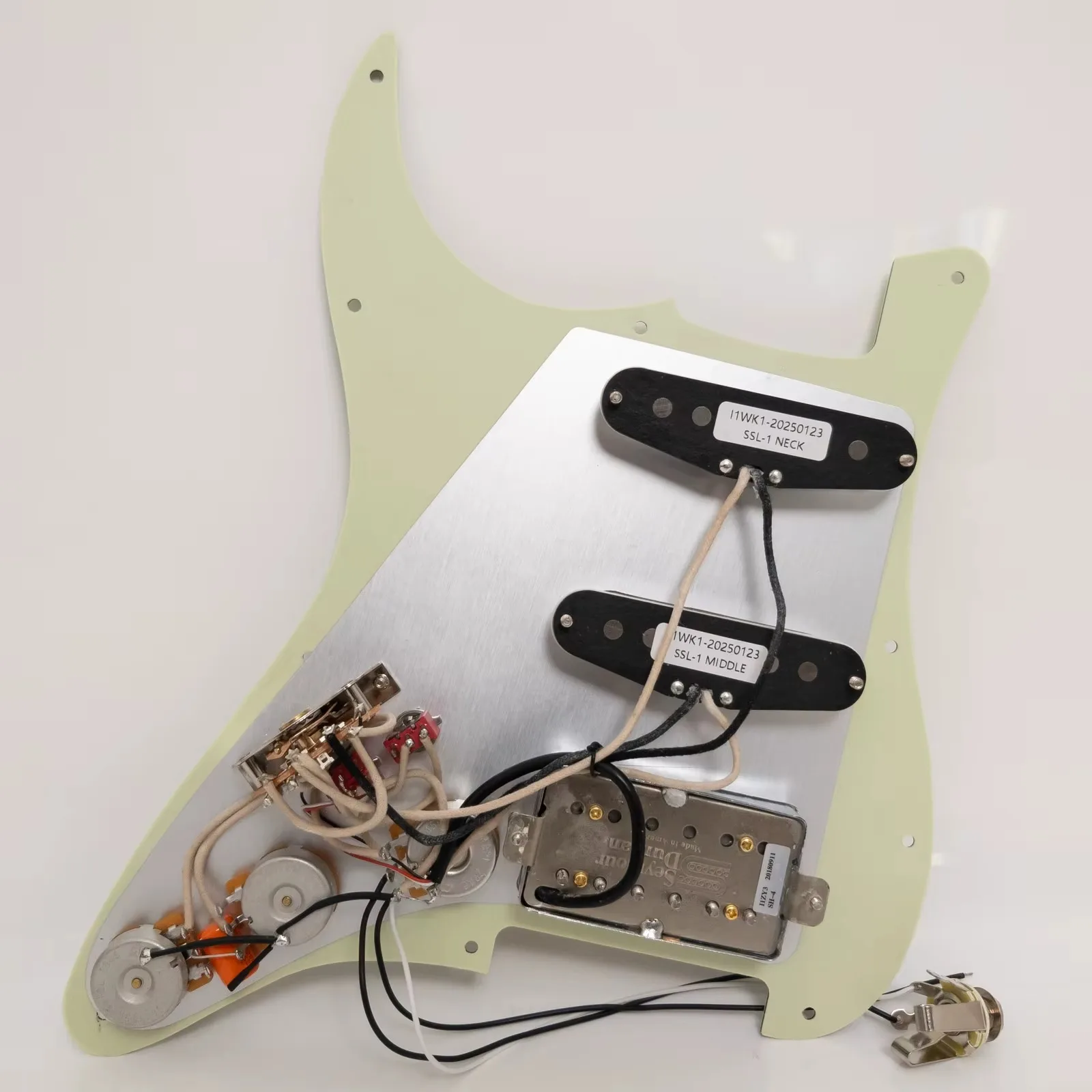 SSH Loaded Pickguard with Alnico 5 Pickups Coil Split Humbucker Prewired Assembly for ST Style Electric Guitar Replacement view 4