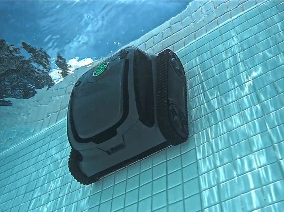 Automatic Pool Robot Cleaner Swimming Pool Vacuum Cleaner Wall Climbing Cordless Robot Pool Cleaner