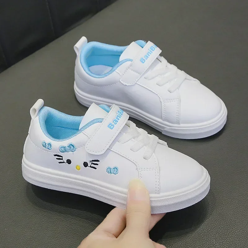 

Children's White Shoes Spring and Autumn Kid's Sports Shoes Anti slip Lightweight Boys Board Shoes Soft Sole Baby Casual Shoes