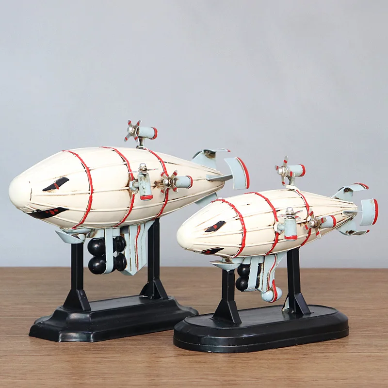 

World War II Soviet Red Police Kirov airship model 8090s nostalgic creative bar window ornament