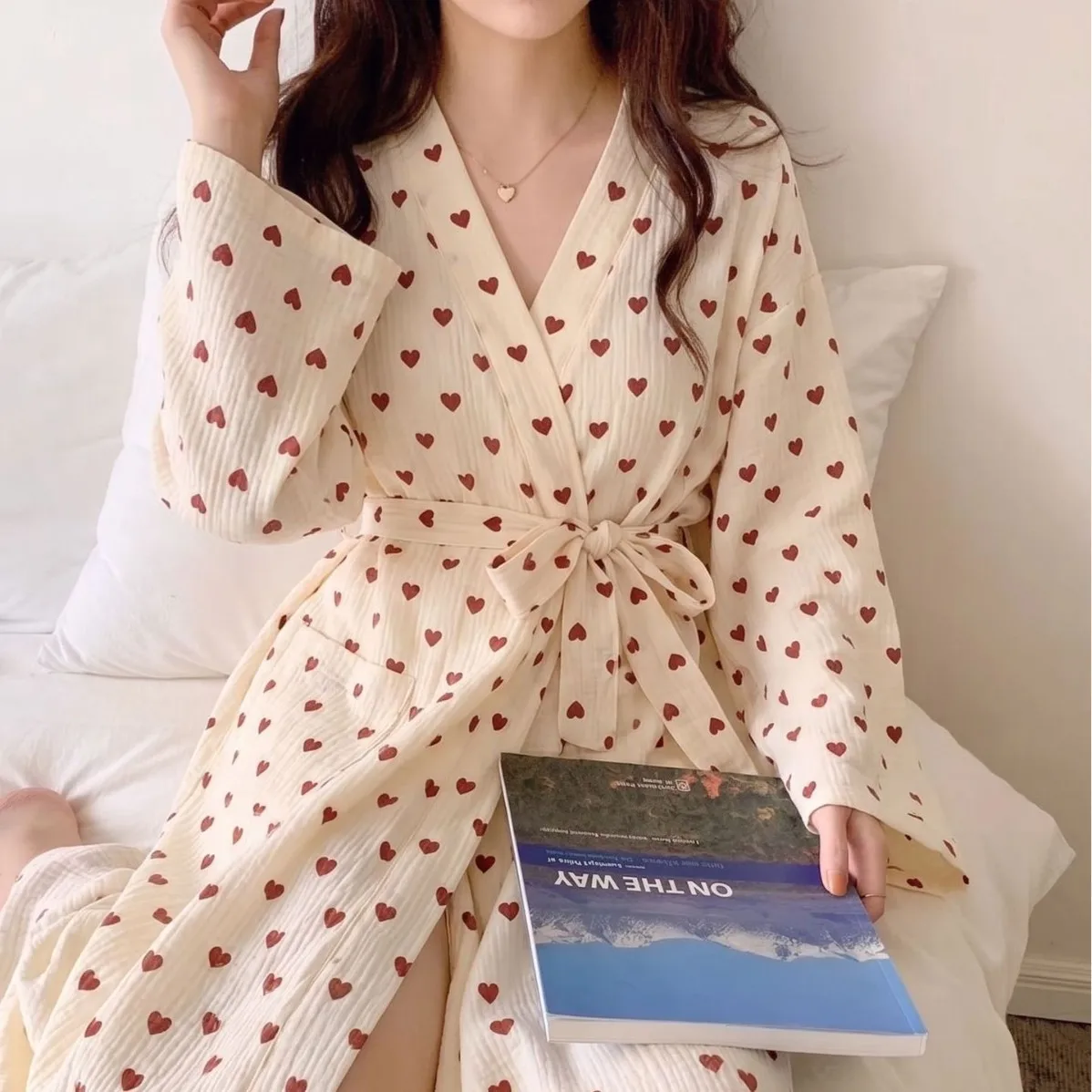 New Women's Robe for Spring and Autumn, Long-Sleeve, Sweet and High-End Long Sleepwear for Girls, Home Wear, Women's Bathrobe image 3