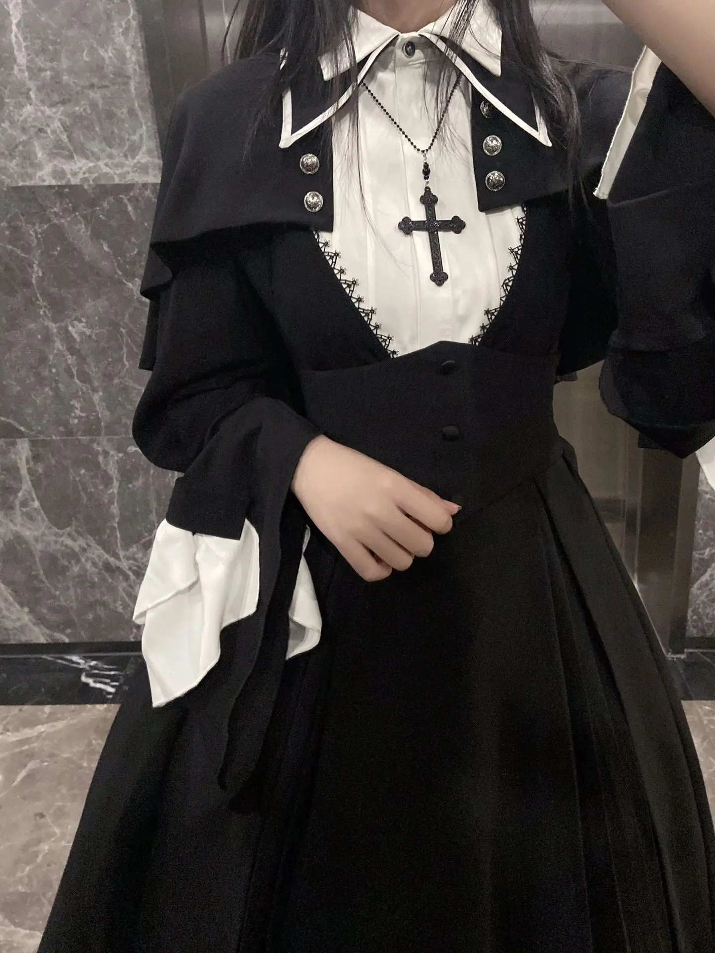 Dunkler cla einfarbiger Rock gotischer Nonnen stil lolita