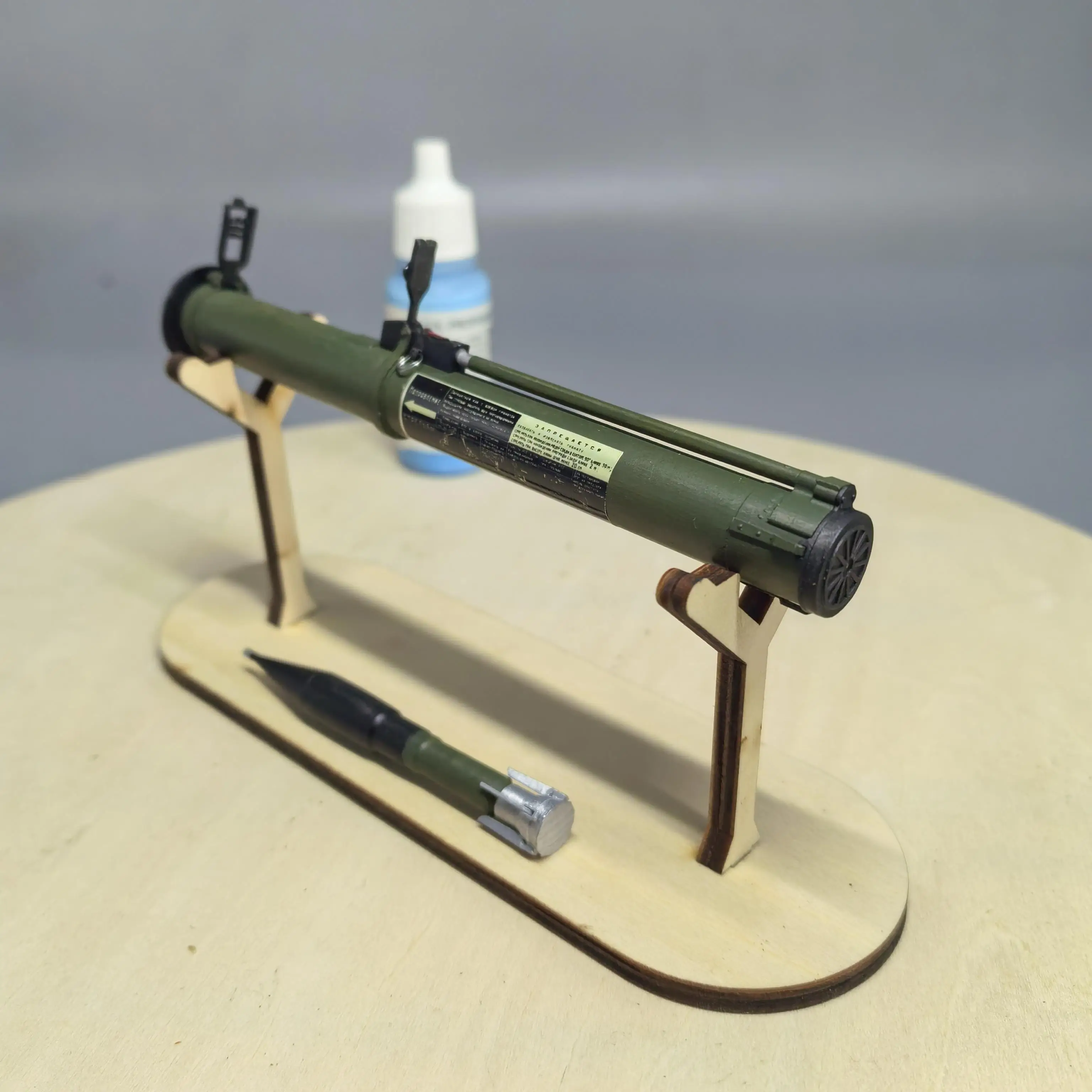 1/6 مقياس العمل العسكري الشكل ملحق RPG-26 Aglen المتاح قاذفة الصواريخ ثلاثية الأبعاد مطبوعة مصغرة لعبة مجسمة بندقية #2