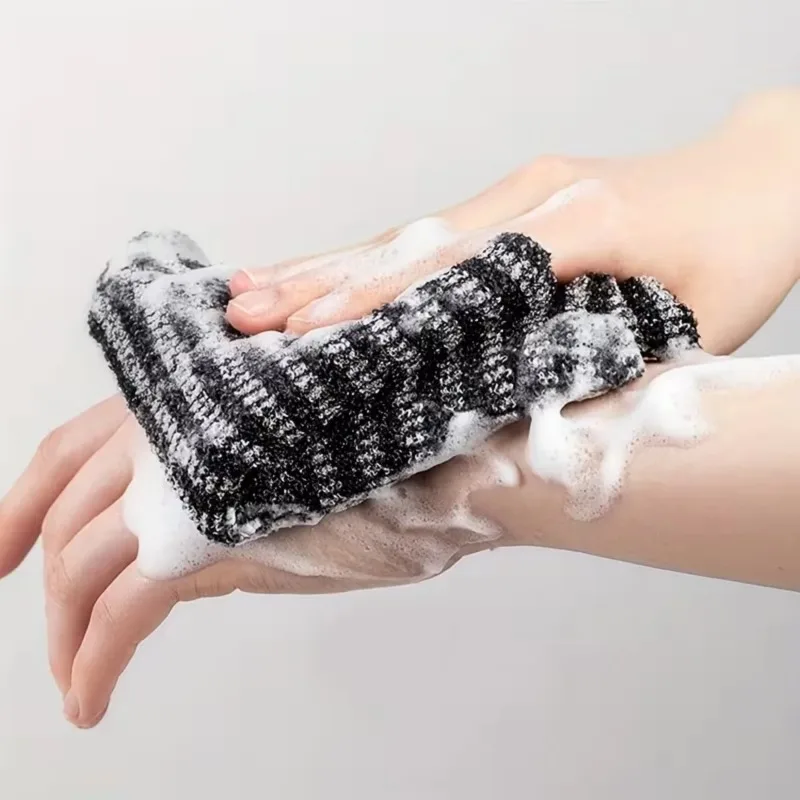 1Pcs Nylon Back Scrubber Shower Sponge Towel Body Exfoliating Brush Deep Cleaning Bath Accessory for Home Shower Use